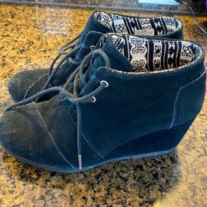 Women’s Black Toms Booties